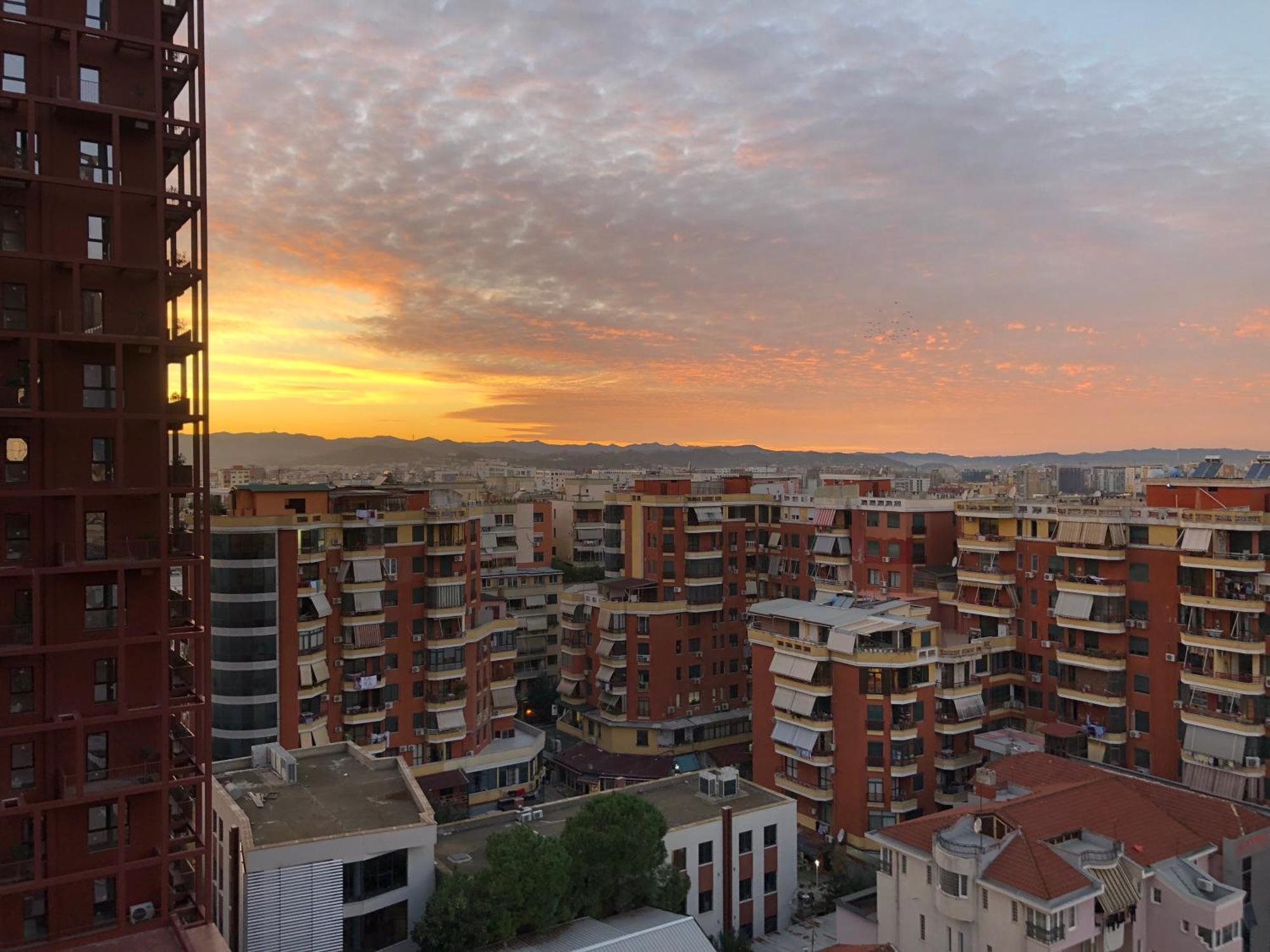 Garden Building Luxury Apartment Tirana Extérieur photo