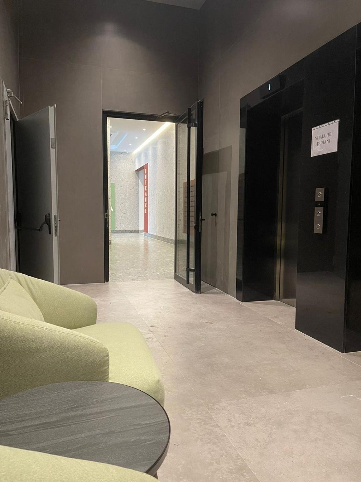 Garden Building Luxury Apartment Tirana Extérieur photo