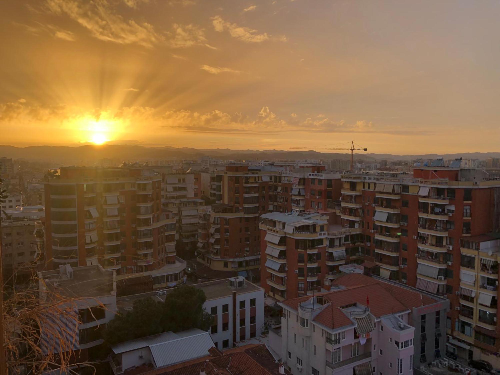 Garden Building Luxury Apartment Tirana Extérieur photo